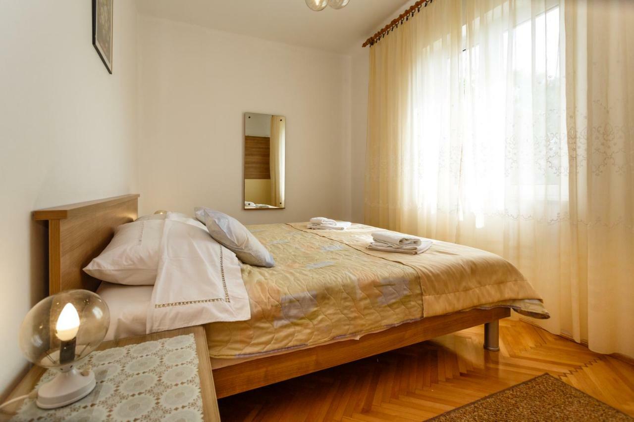 Villa Rosi Krk Town Exterior photo